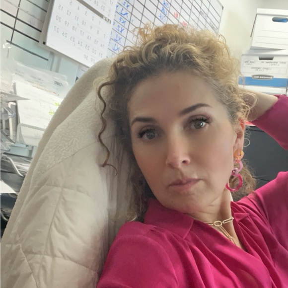 Meet your Posher, Nancy - Picture 2 of 2